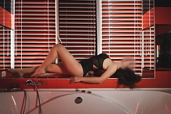 Девушка массажистка Лика, салон Golden Villa