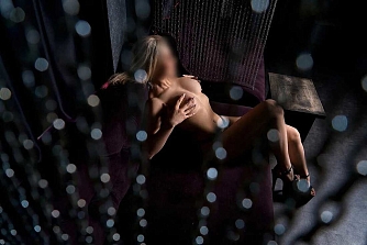 Девушка массажистка Саша , салон Черника