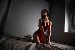 Девушка массажистка Кира, салон Bagira